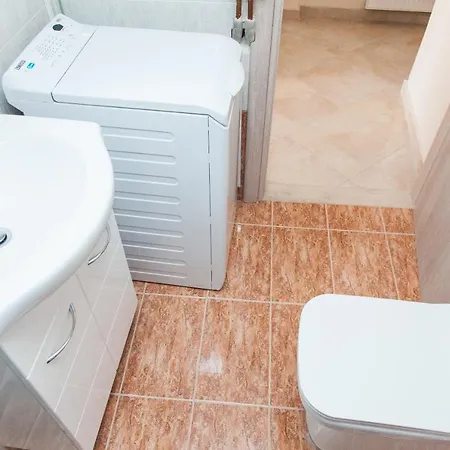 Apartment Great In Piraeus